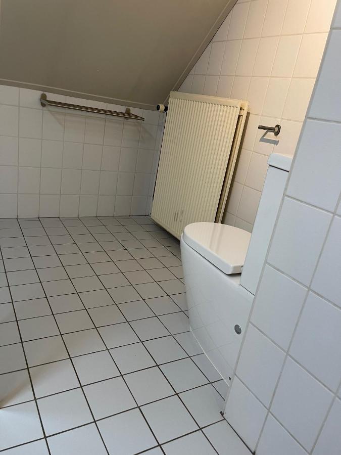 Karibu Het Voorhuis 2 Tot 6 Persoons Luxe Slaapkamers Met Een Mooie Woonkeuken Daarle 외부 사진